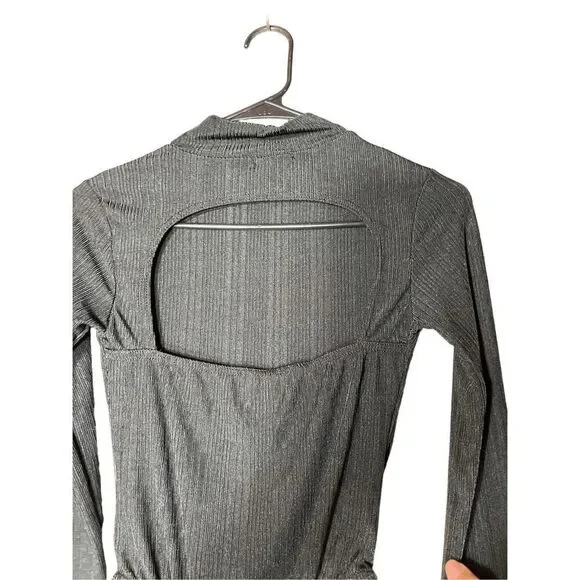 Boohoo Mock Neck Long‎ Sleeve Ribbed Bodysuit Size 2 - Picture 7 of 8